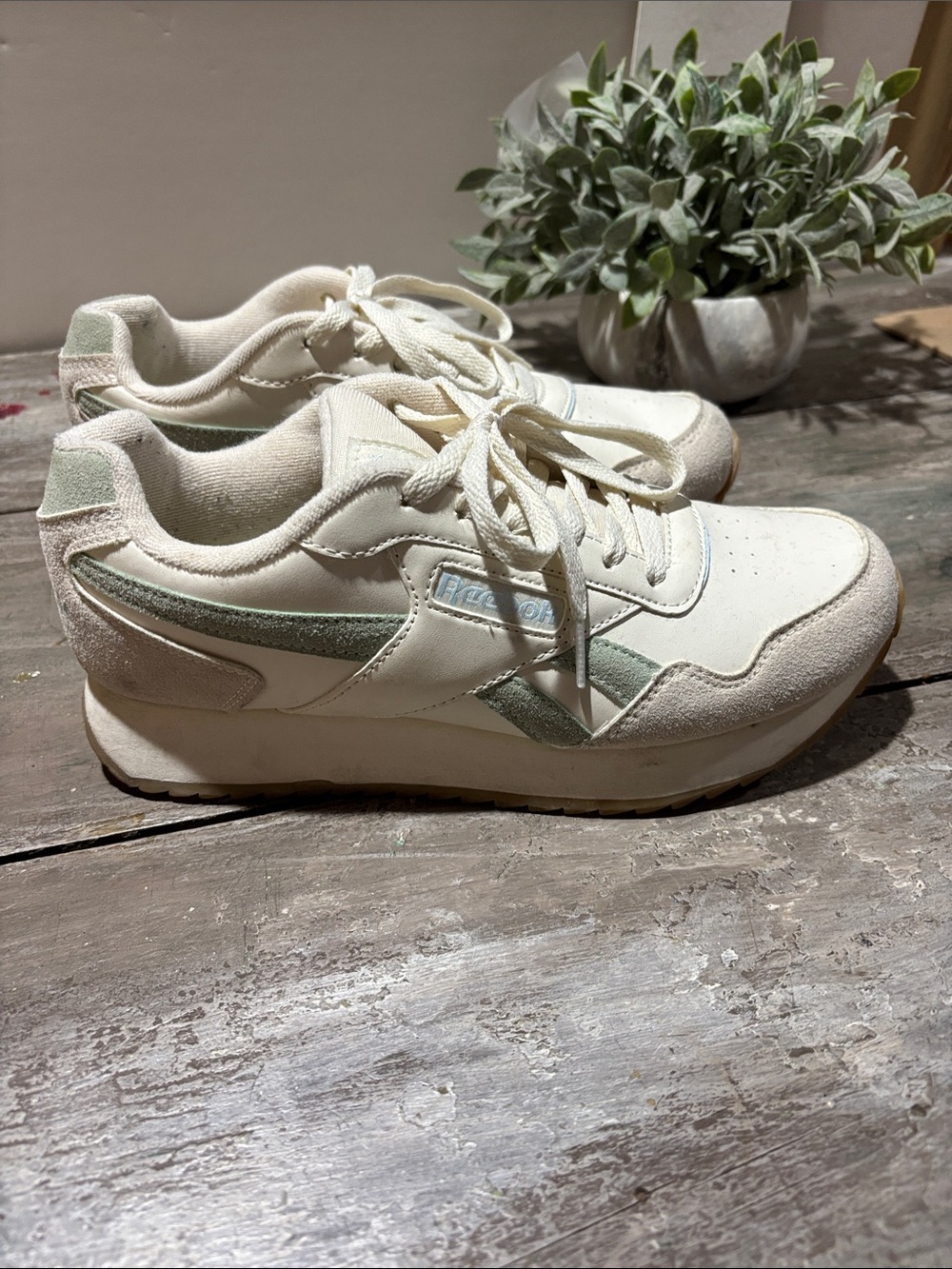 Reebok Women's Cream Sneakers with Pale Green Accents